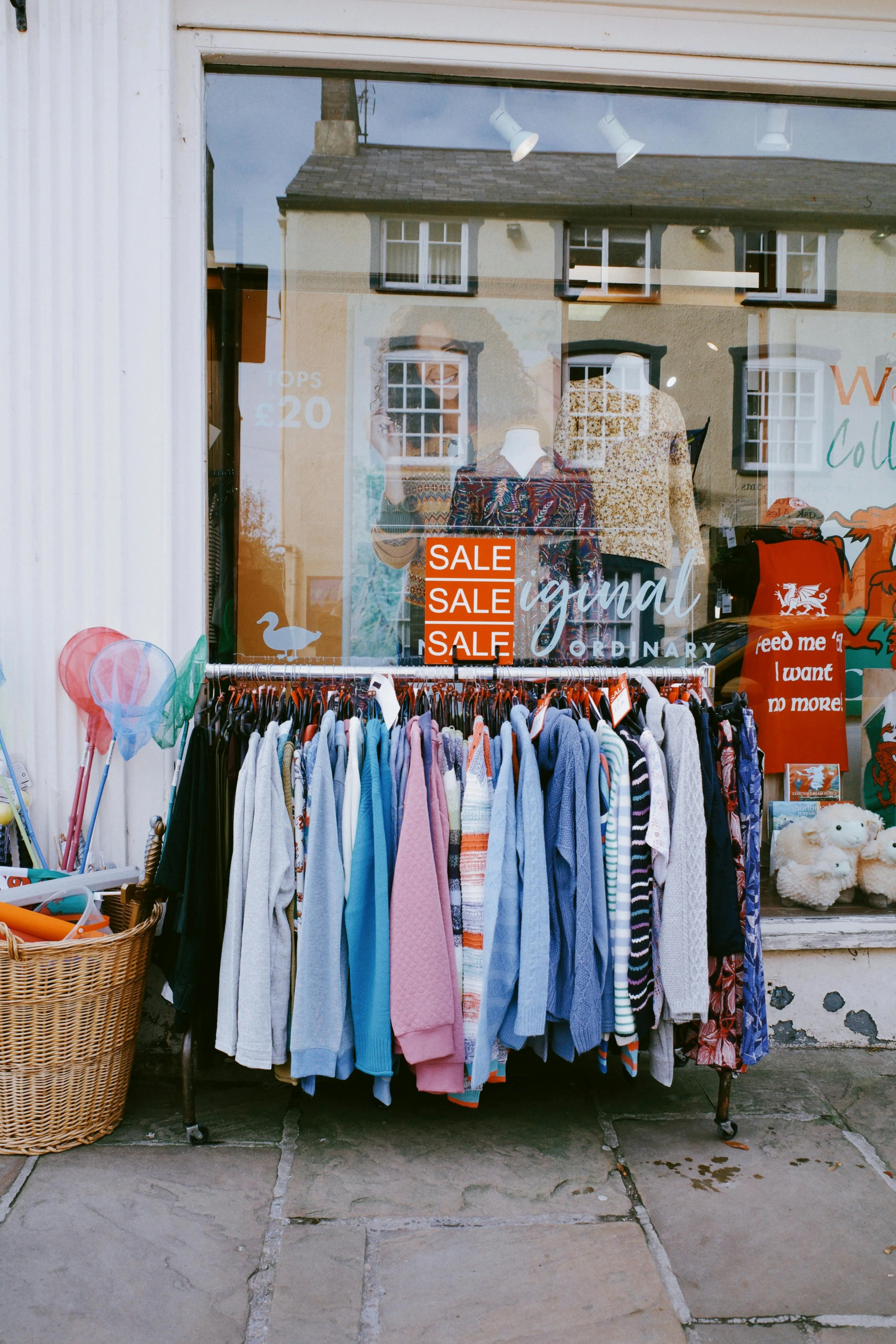 dealership.webp can i trade a car in financing