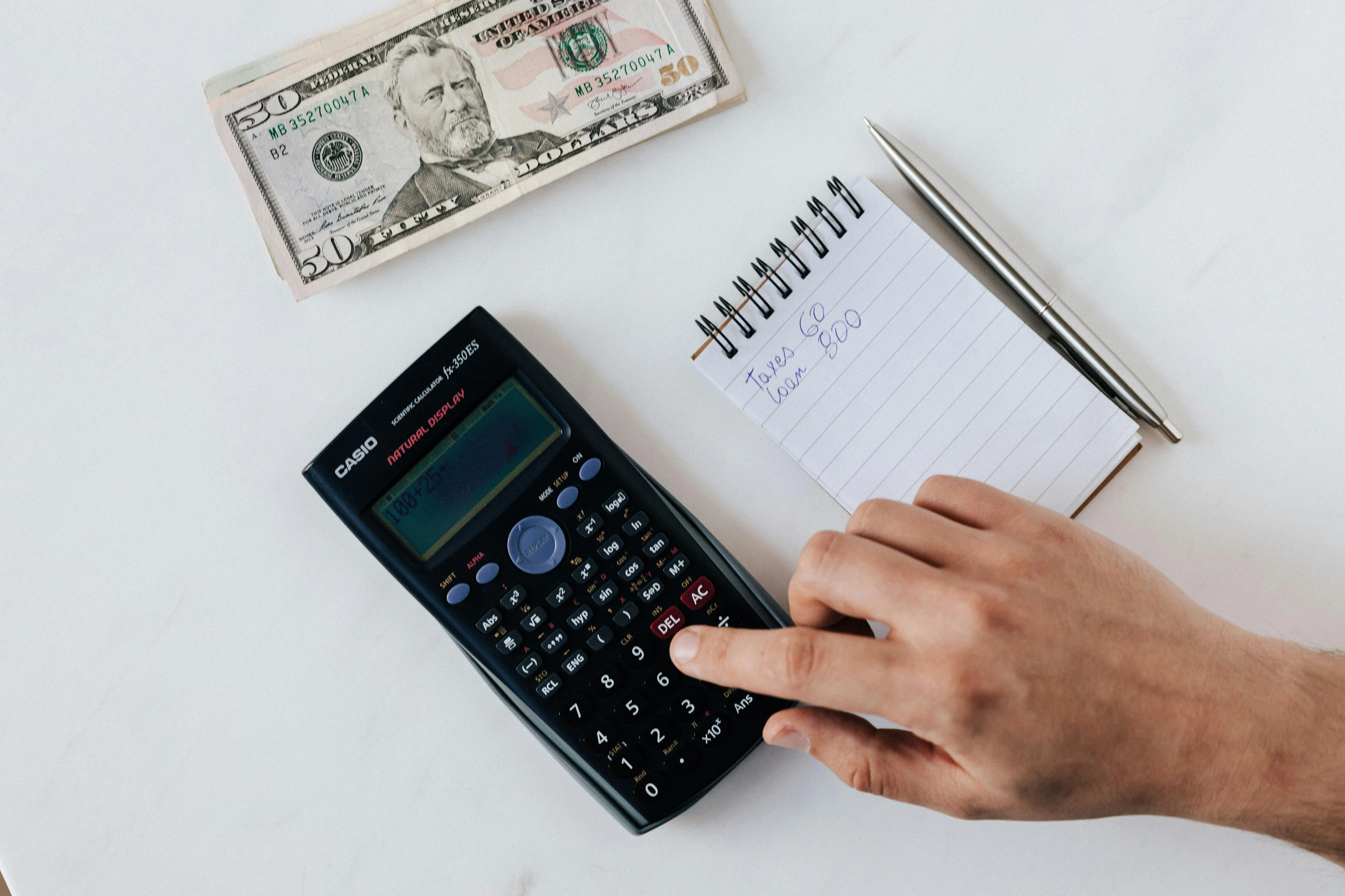 what is the difference between lease and finance car